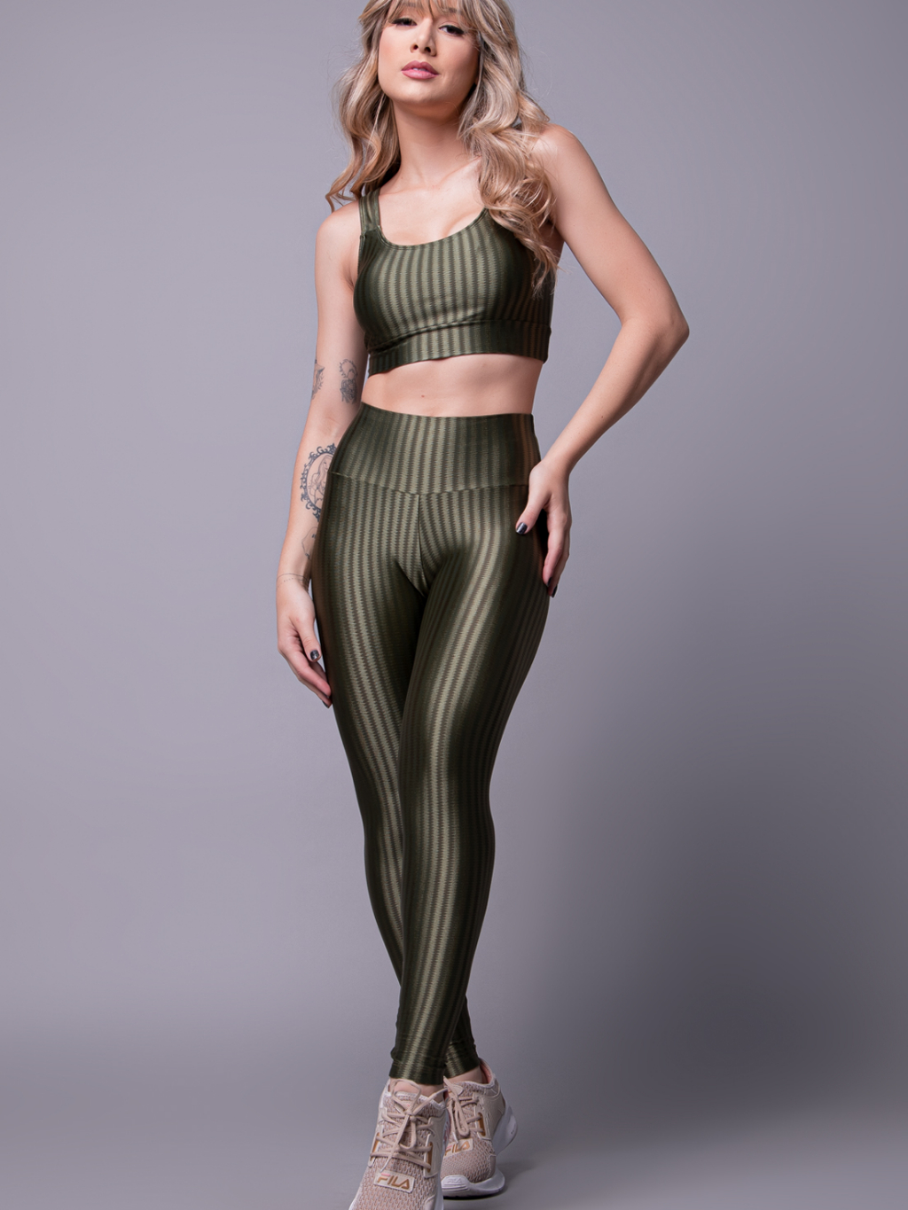Conjunto Fitness Top Bojo Removível e Calça New Zig 3D